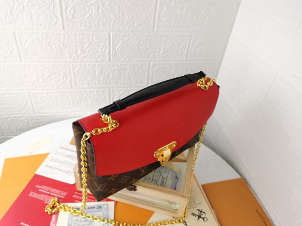 ルイヴィトンバッグ側面デザイン